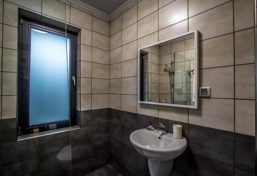Апартаменты 1 Спальня с Террасой, Family Hotel Friends Villa
