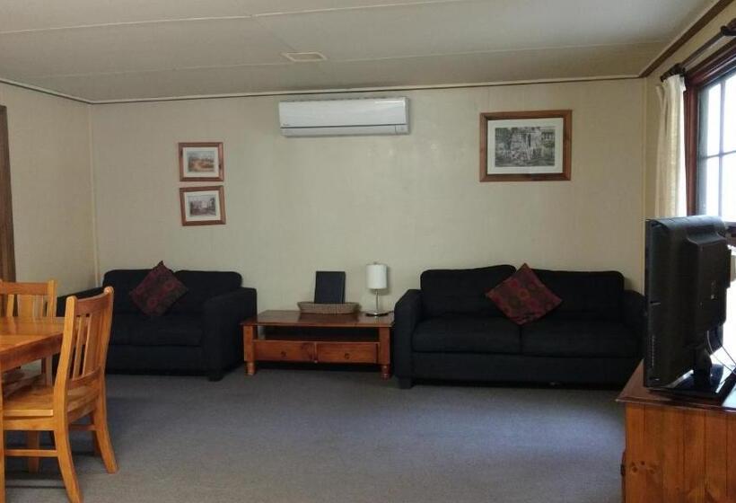 오두막, Fernleigh Accommodation