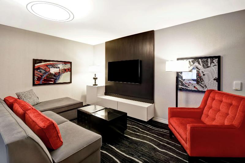 Люкс Кровать Кинг, Doubletree By Hilton Deadwood At Cadillac Jack's