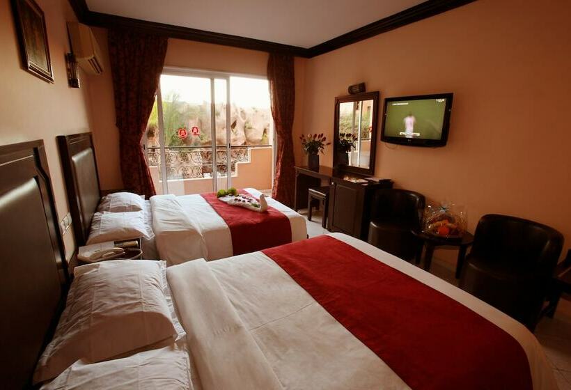 اتاق استاندارد سه نفره, Imperial Holiday