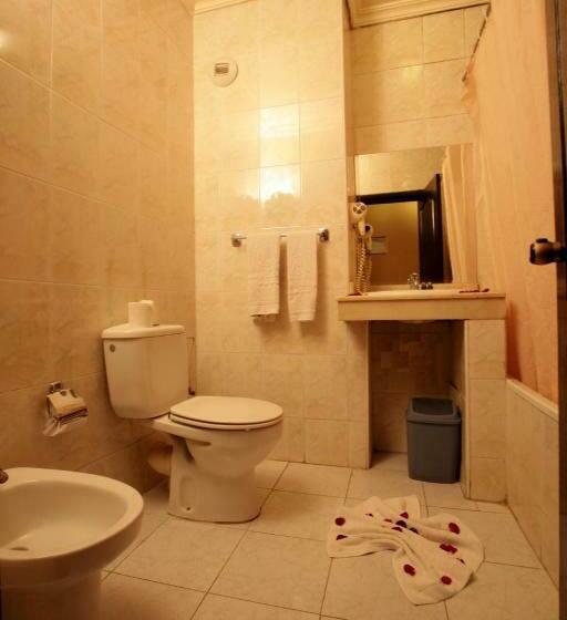 اتاق استاندارد چهار تخته, Imperial Holiday