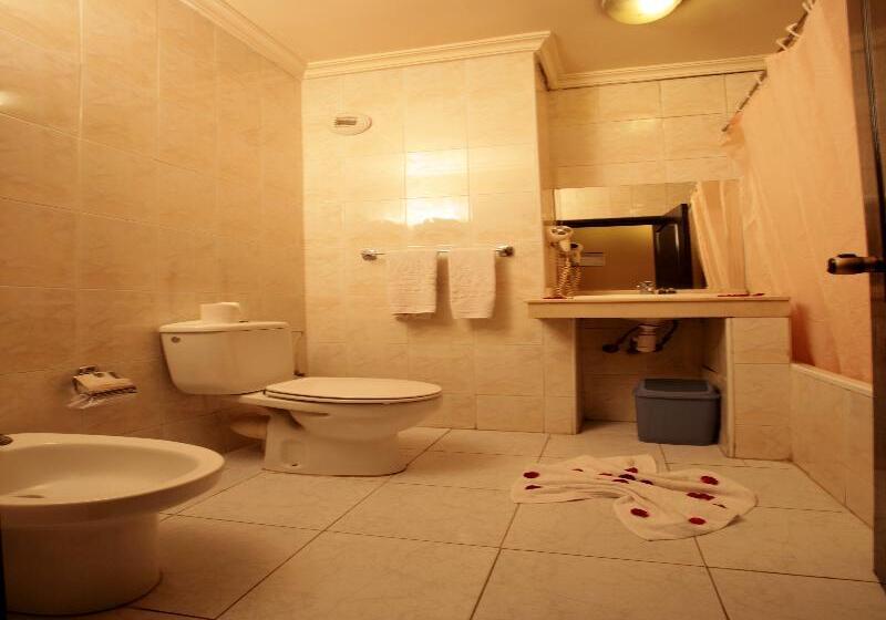 اتاق استاندارد چهار تخته, Imperial Holiday