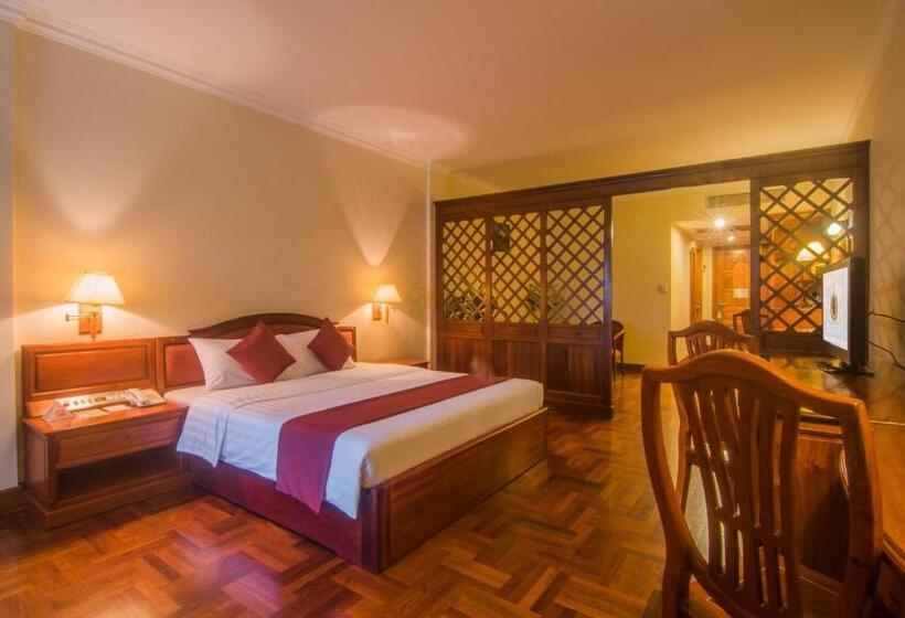스위트, Khemara Angkor Hotel & Spa