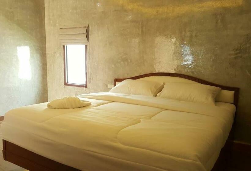 Номер Стандарт, Nai Suan Inn