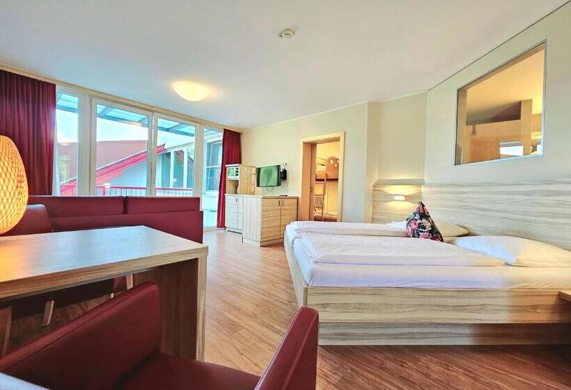 Люкс 2 Спальни, Familienhotel Trebesingerhof