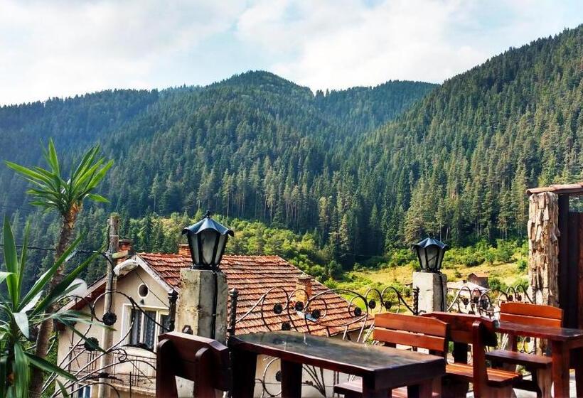 1 Bedroom Apartment Mountain View, Family Hotel Valchanovata Kashta