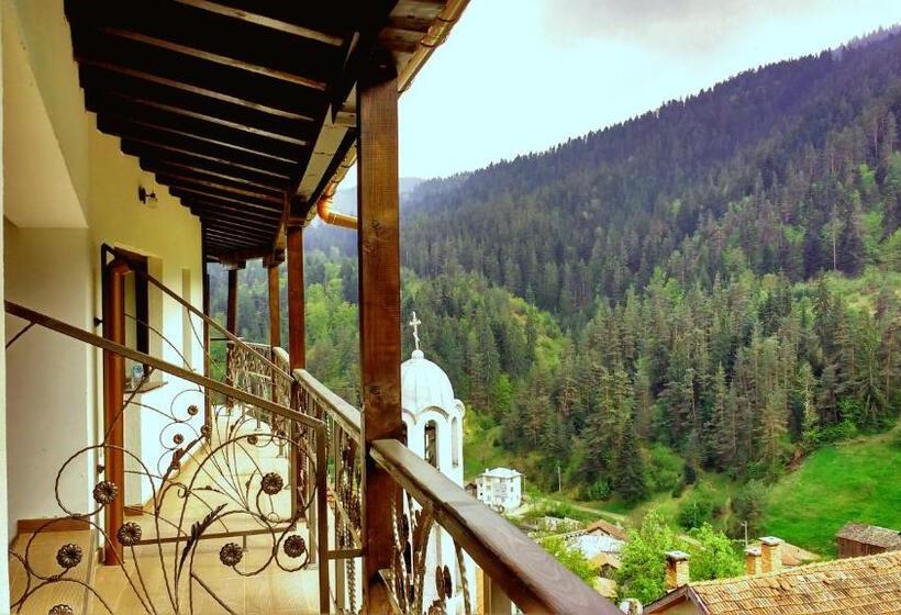 1 Bedroom Apartment Mountain View, Family Hotel Valchanovata Kashta