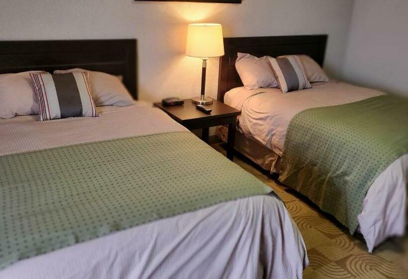 Номер Стандарт 2 Двуспальные Кровати, Shoreside Inn & Suites