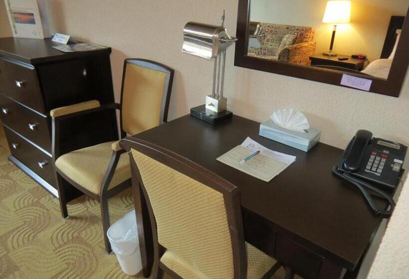 Полулюкс, Shoreside Inn & Suites