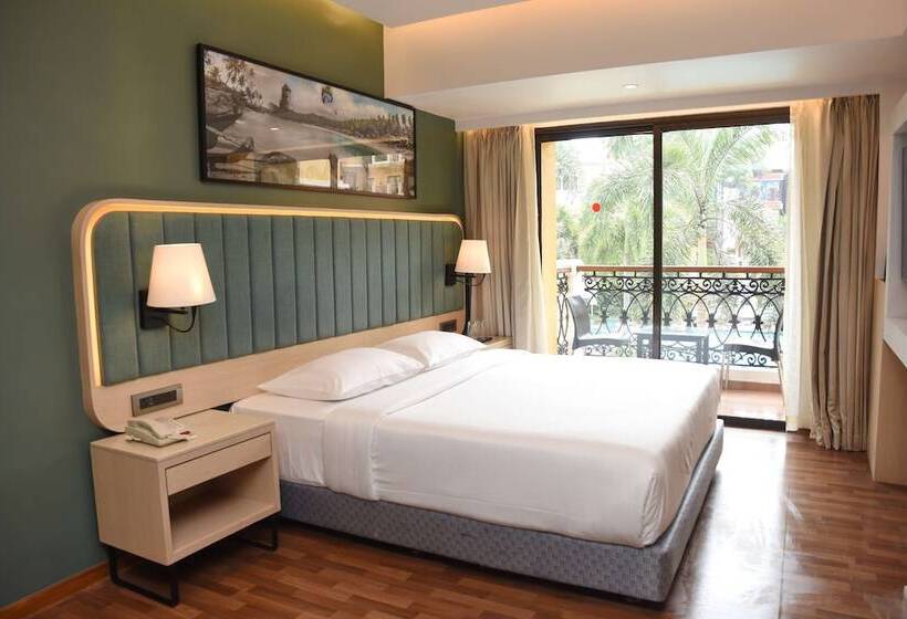سوییت جونیور با چشم‌انداز استخر, Park Inn By Radisson Goa Candolim