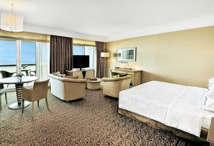 سوئیت اجرایی با چشم‌انداز دریا, Sheraton Club Des Pins Resort