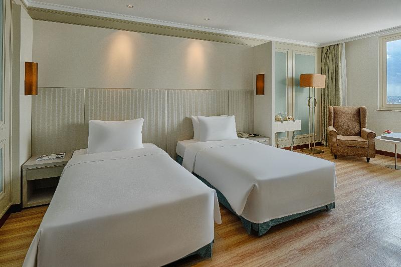 Номер Deluxe, Windsor Plaza
