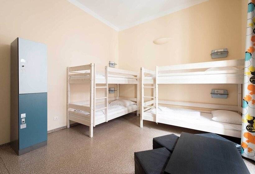 Номер Стандарт, Wombat S City Hostel Budapest