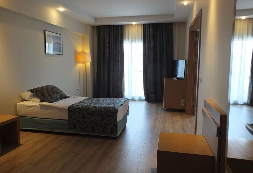 Семейный Номер, Marbel Hotel By Palmwings