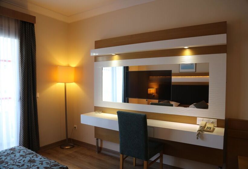 Номер Стандарт Трехместный, Marbel Hotel By Palmwings