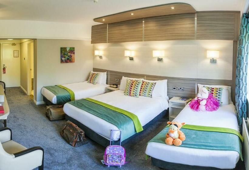 חדר משפחתי, The Gleneagle Hotel & Apartments