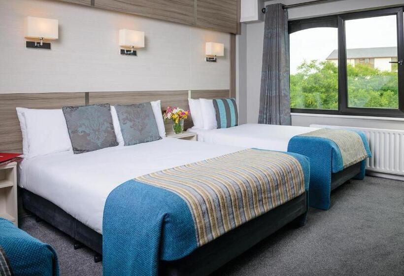 패밀리 룸, The Gleneagle Hotel & Apartments