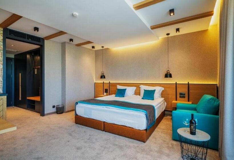 Номер Deluxe, Spa Complex Belchin Spring