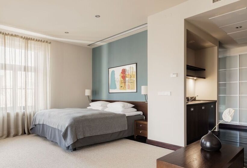 Escritório Estándar, Bergs Suites