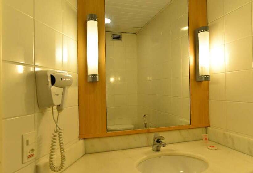 스탠다드 룸, Ibis Caxias Do Sul