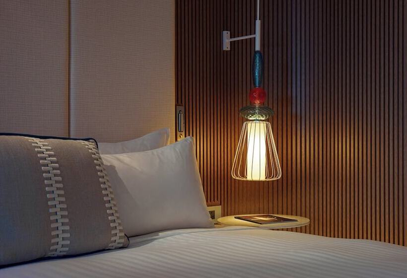 جناح إدارى, Malta Marriott Resort & Spa
