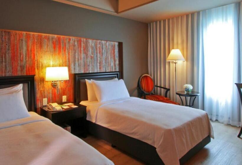 디럭스 룸, The Bellevue Manila