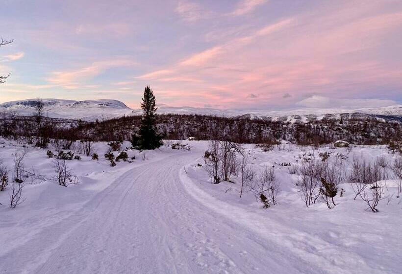 Номер Стандарт, Hakkesetstølen Fjellstugu