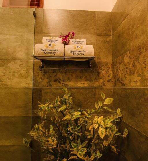 Номер Deluxe, Seethawaka Regency