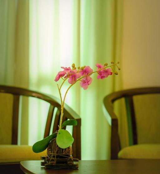Номер Superior, Seethawaka Regency
