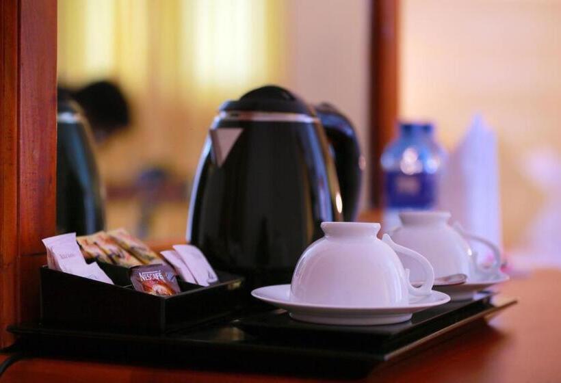Номер Superior, Seethawaka Regency