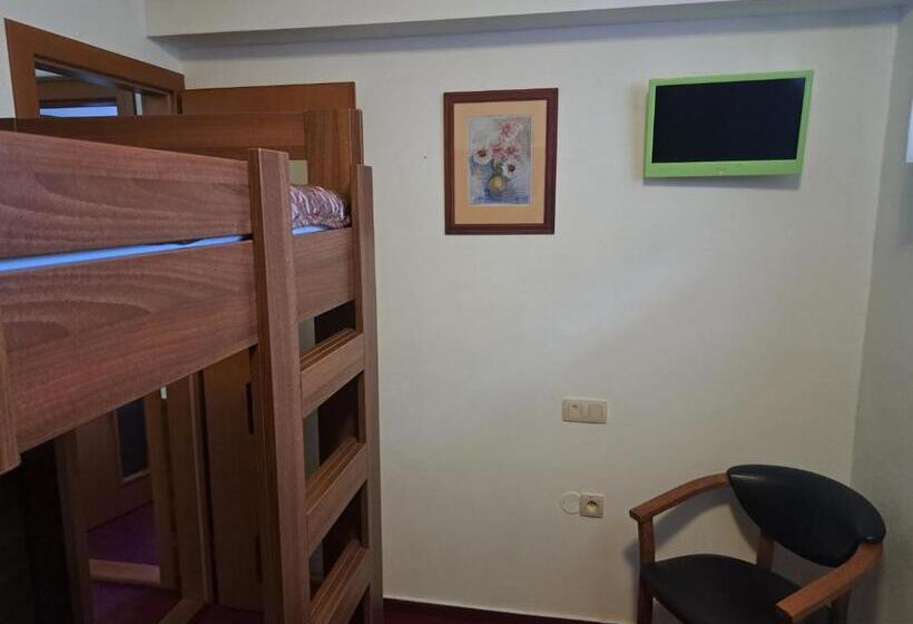 Четырехместный Номер Стандарт, Penzion Kozak B&b