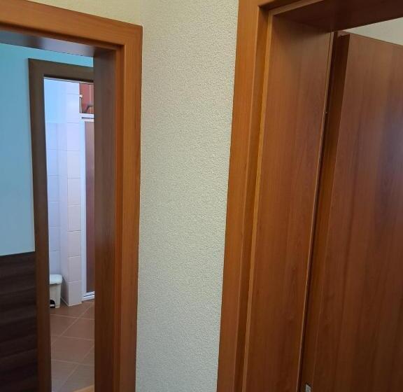 带2个卧室的套房, Penzion Kozak B&b