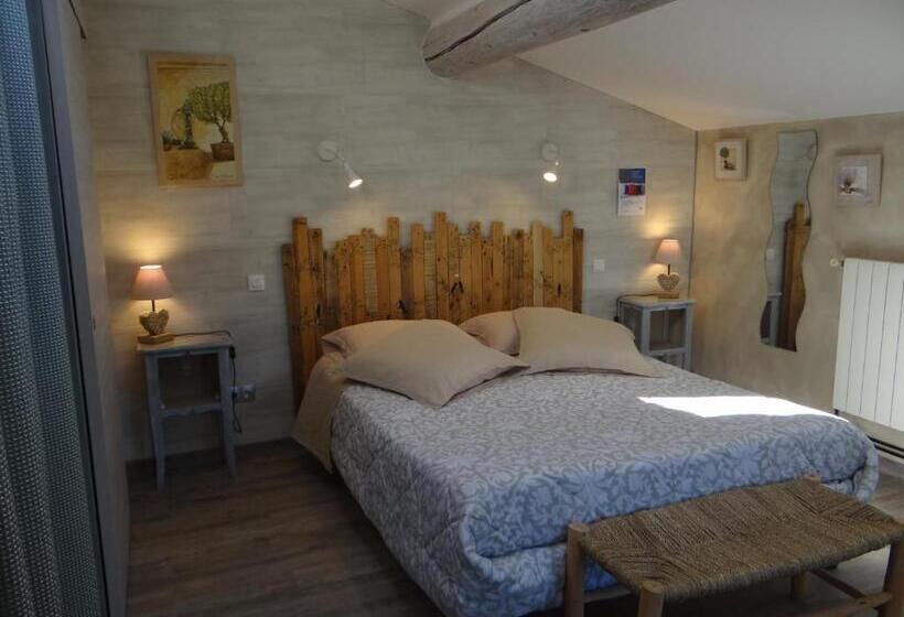 اتاق سوپریور, Mas Val Chênaie Gordes