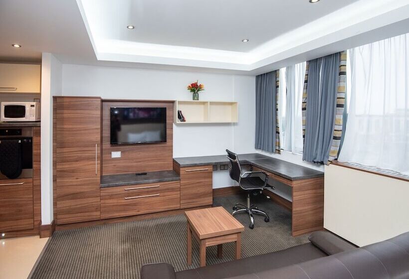 Апартаменты Deluxe 1 Спальня, Livin  Serviced Apartments
