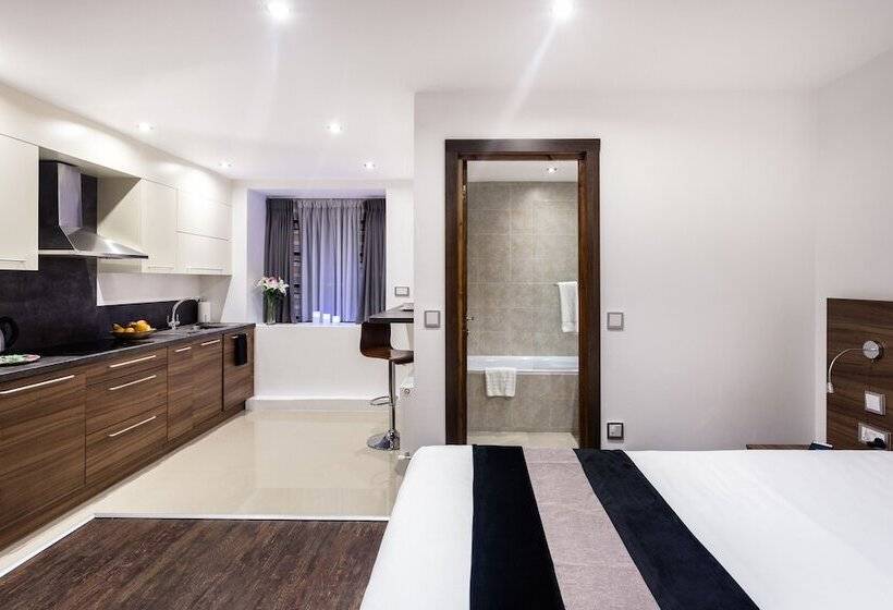 Апартаменты Deluxe 1 Спальня, Livin  Serviced Apartments
