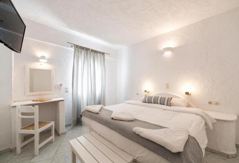 패밀리 룸, Artemis Suites
