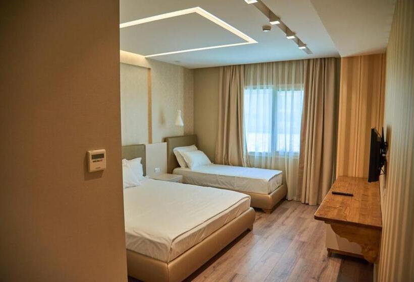 스탠다드 트리플 룸, Tirana Resort Radhime