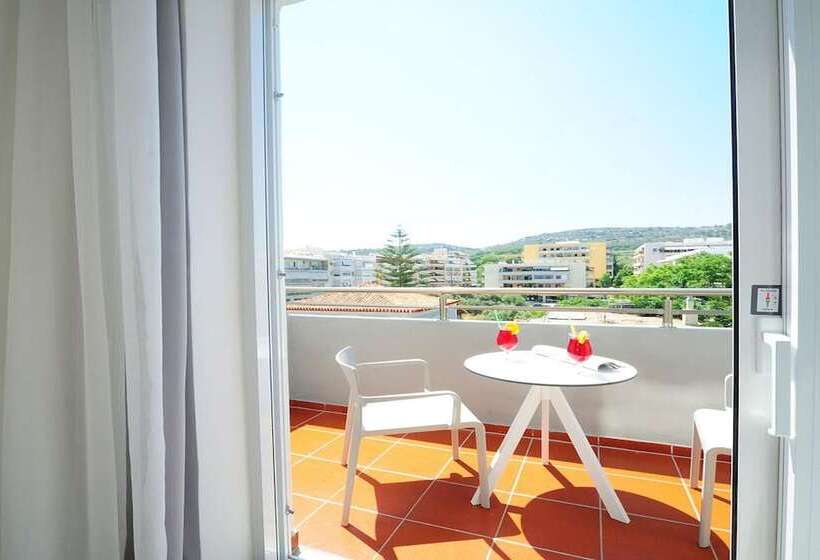 Quarto Superior, Atrium Ambiance