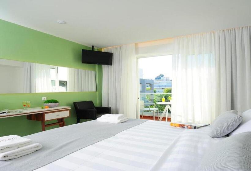 Quarto Deluxe, Atrium Ambiance