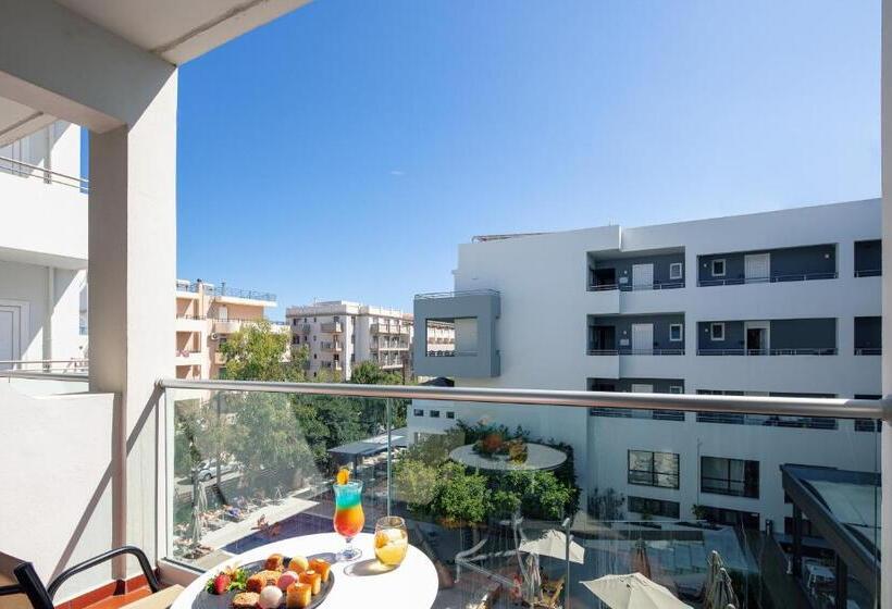Quarto Estandar Vista Piscina, Atrium Ambiance