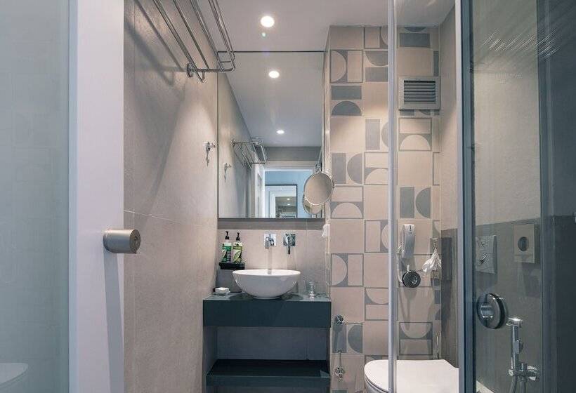 Номер Стандарт Вид на Бассейн, Atrium Ambiance