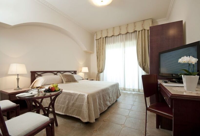 Классический Номер, Grand Hotel Gallia