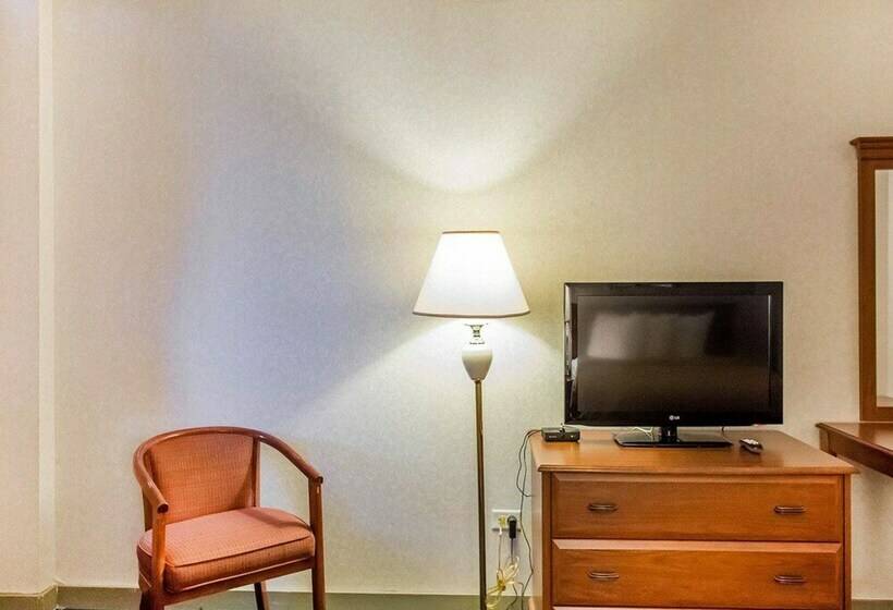 标准间带双人床, Econo Lodge