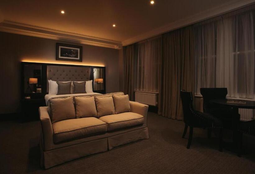 Семейный Полулюкс, County Hotel & County Aparthotel Newcastle