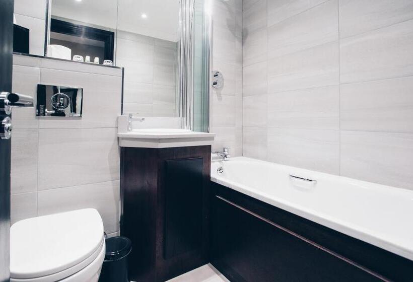 Семейный Номер, County Hotel & County Aparthotel Newcastle