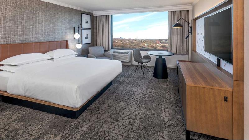 스탠다드 룸 킹사이즈 침대, Sheraton Pentagon City