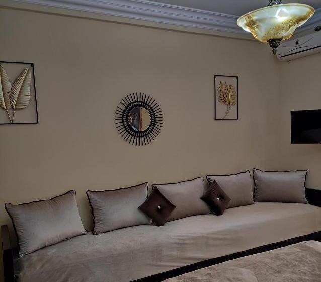 Полулюкс Вид на Сад, Equi Palace & Spa Near Aeroport