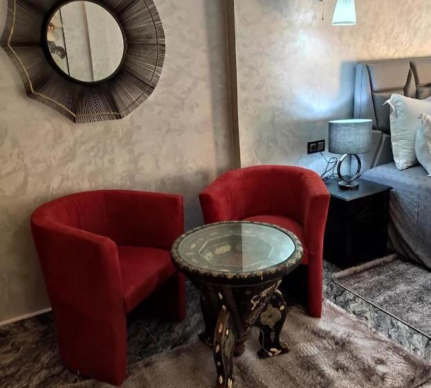 Люкс Вид на Сад, Equi Palace & Spa Near Aeroport
