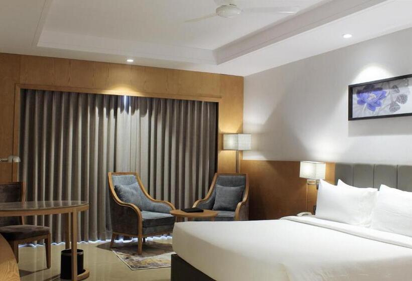 اتاق لوکس با چشم‌انداز, Lemon Tree Premier, Dwarka