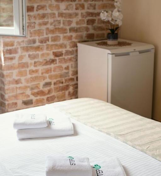 اتاق استاندارد با چشم‌انداز دریا, Step To Kotor Bay Guesthouse